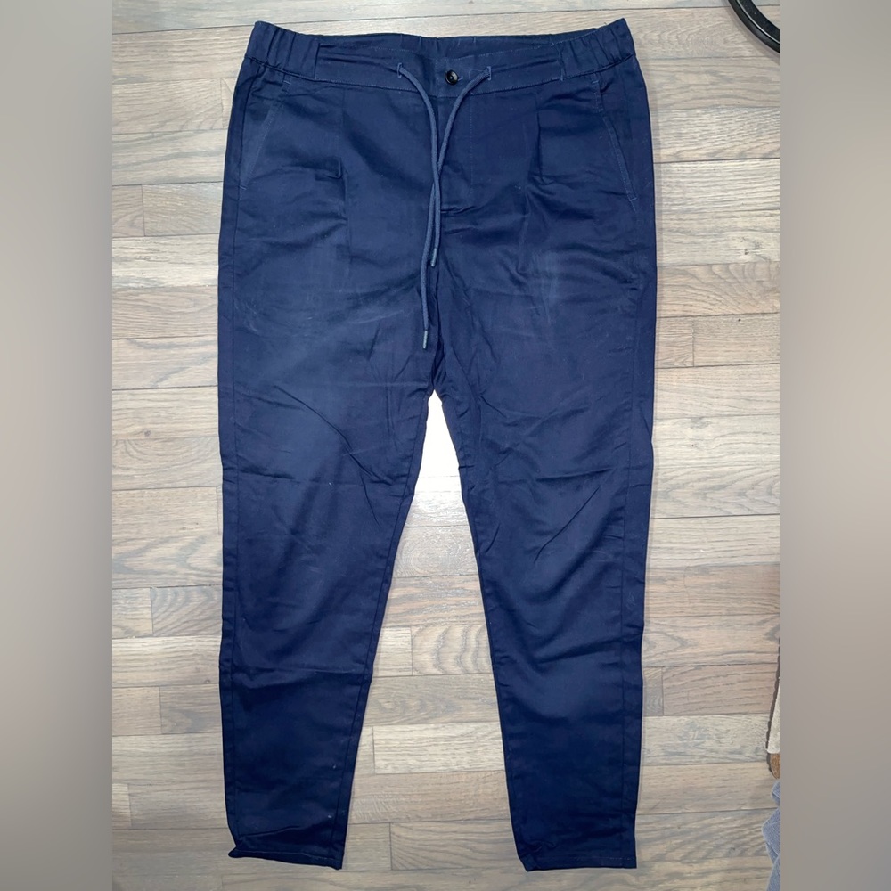 ESNTLS DRESS PANTS